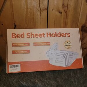 Bed Sheet Holders Set
